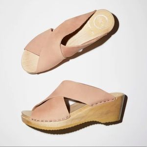 No.6 Frida Clog on Mid Wedge in Pink Sand